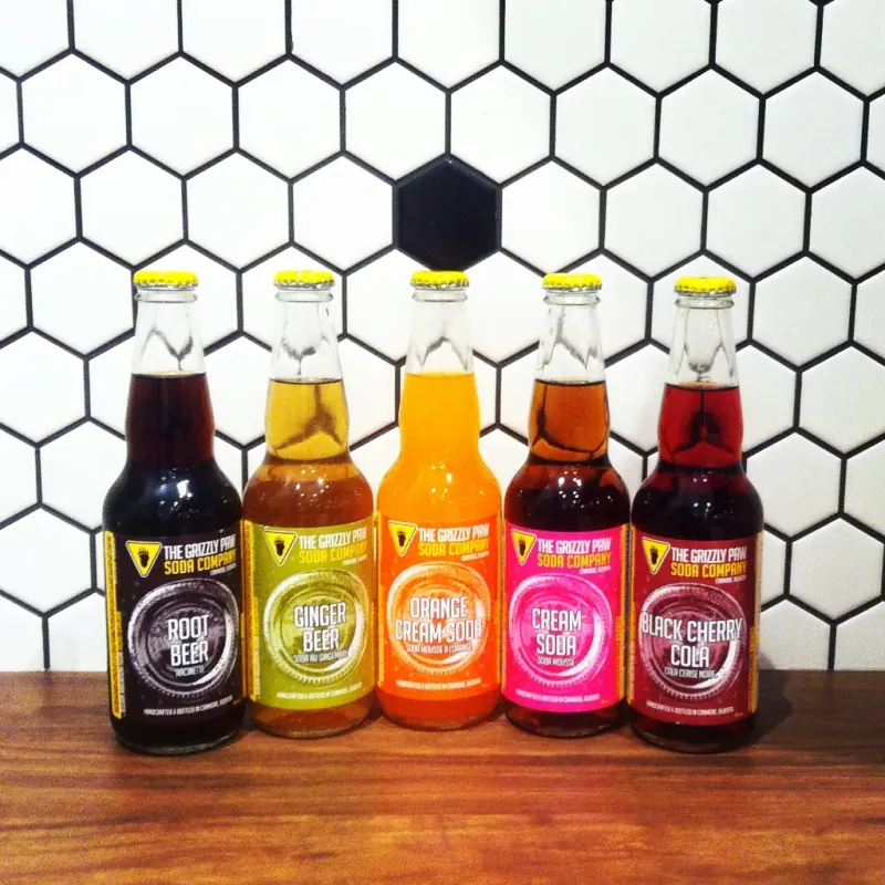 Cheesy pizza from LOVEPIZZA